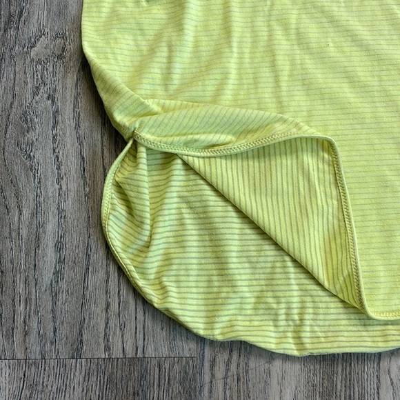 Lululemon Athletica What the Sport Singlet heathered clarity yellow sizing below - Picture 9 of 12